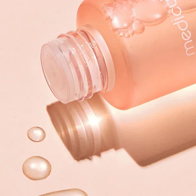 Тонер для упругости кожи с коллагеном | Medicube Triple Collagen Toner 140ml - фото 2