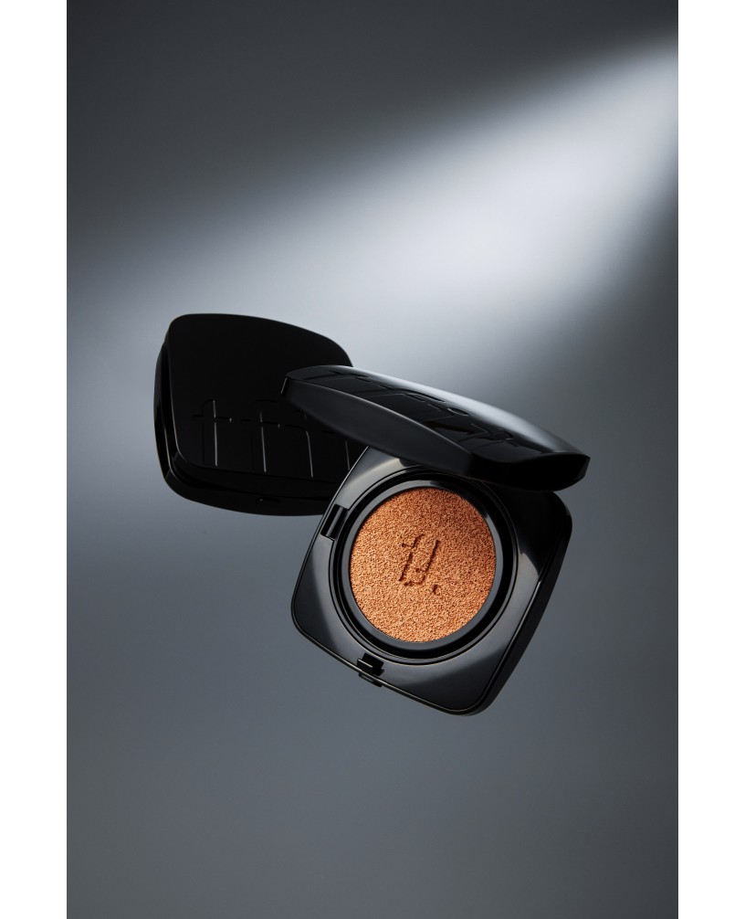 Кушон тональный с сияющим финишем 