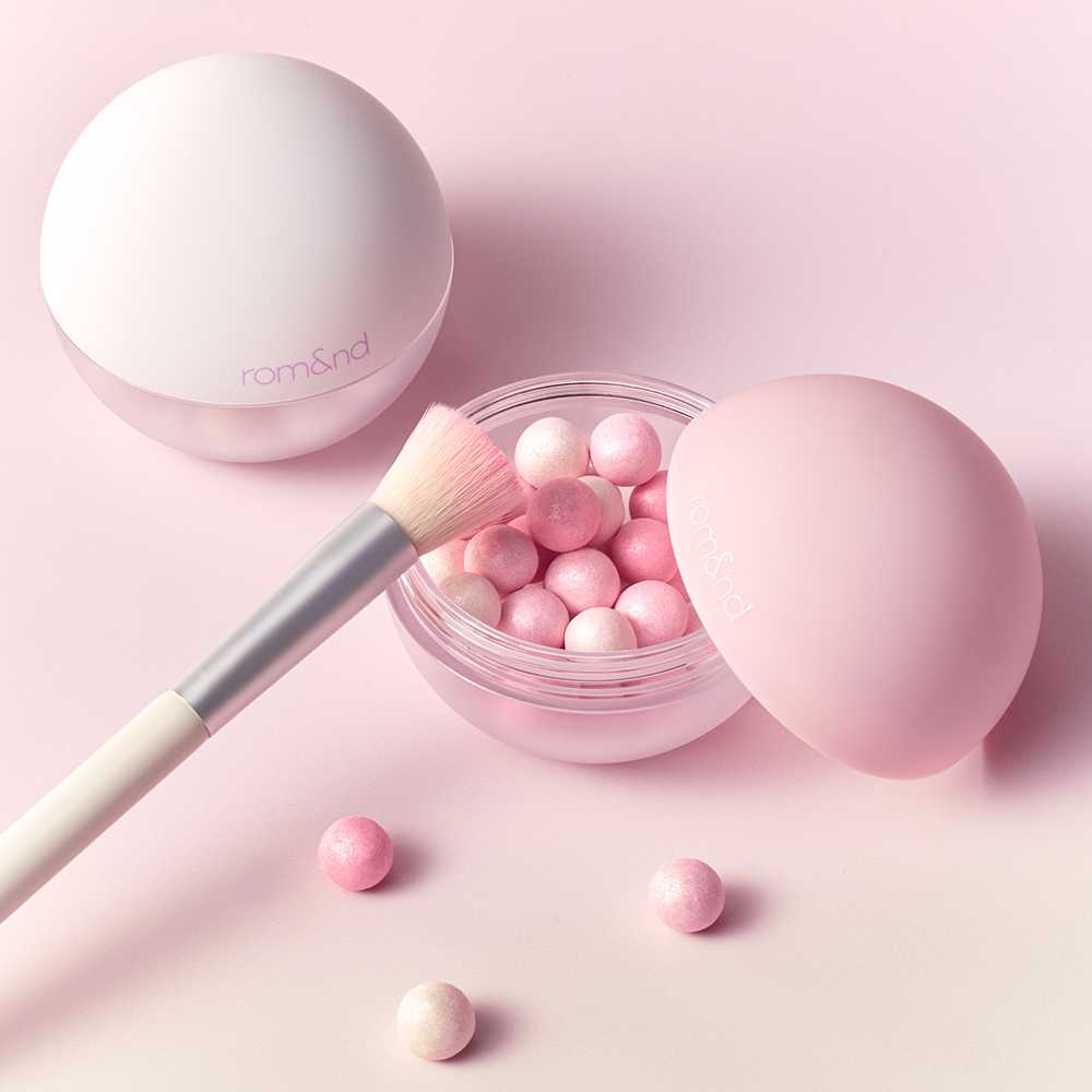 Румяна в шариках | Rom&nd Sheer Powder Pearls 02 Berry Glow 15g