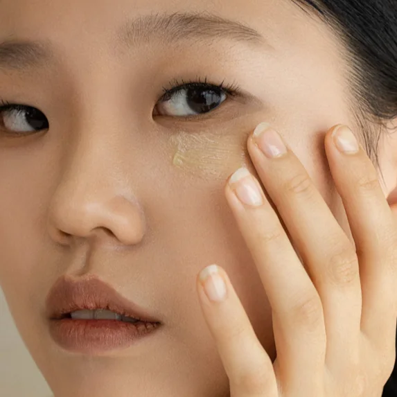 Сыворотка для кожи вокруг глаз с экстрактом корня женьшеня и ретиналем| Beauty of Joseon Revive Eye Serum: Ginseng+Retinal 30 ml - фото 3