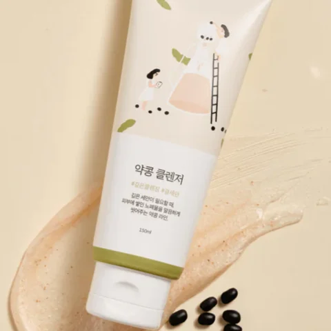 Пенка-скраб для умывания питательная с экстрактом черной сои | Round Lab Soybean Cleanser 150 ml